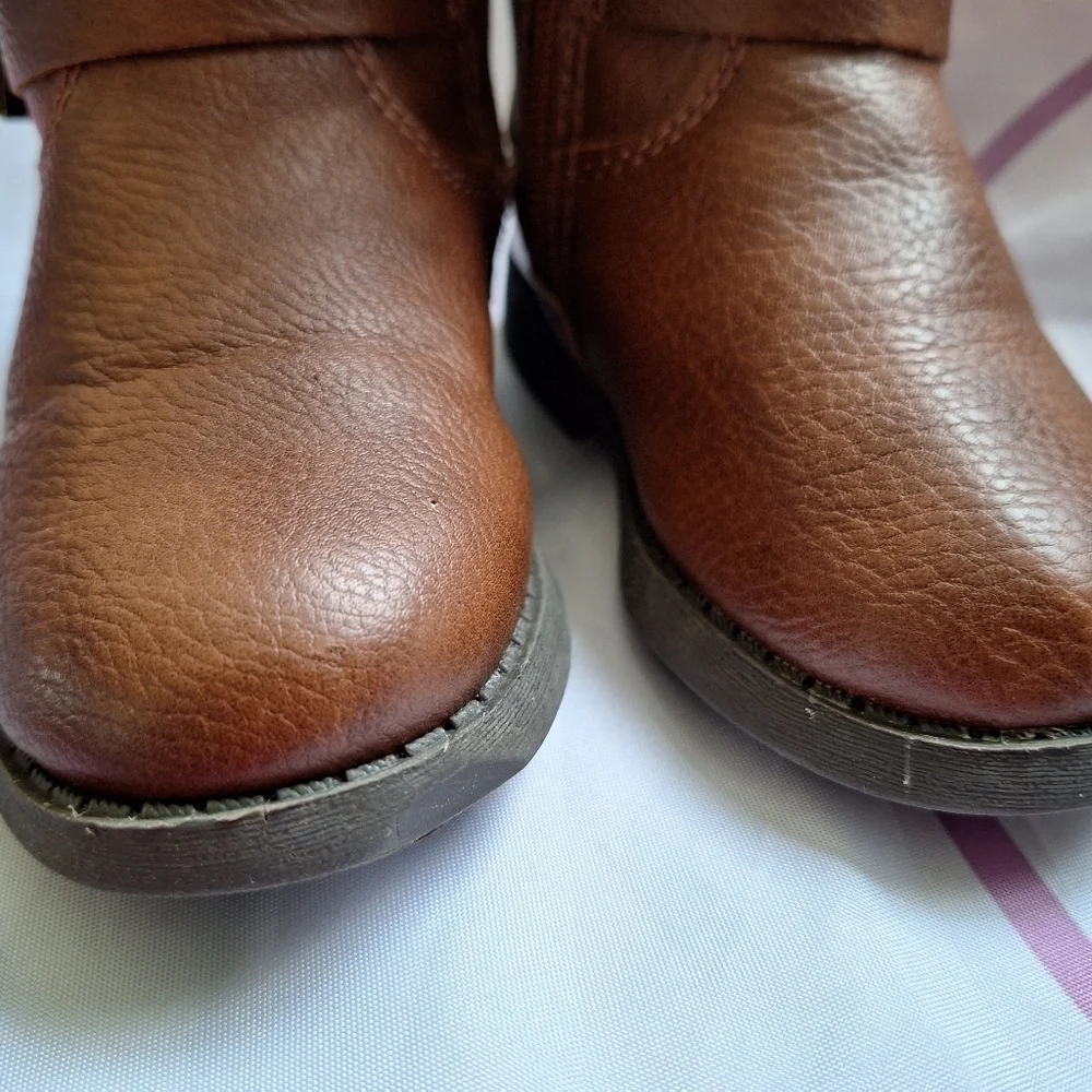 OshKosh Bgosh girls boots